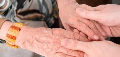 Jak opiekować się osobą starszą?