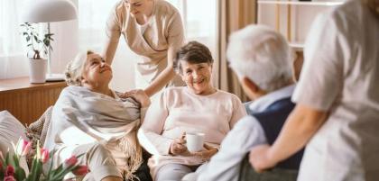 Jak wybrać odpowiedni dom opieki dla seniora?