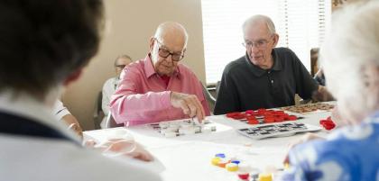 Jak wygląda życie codzienne w domu opieki dla seniorów?